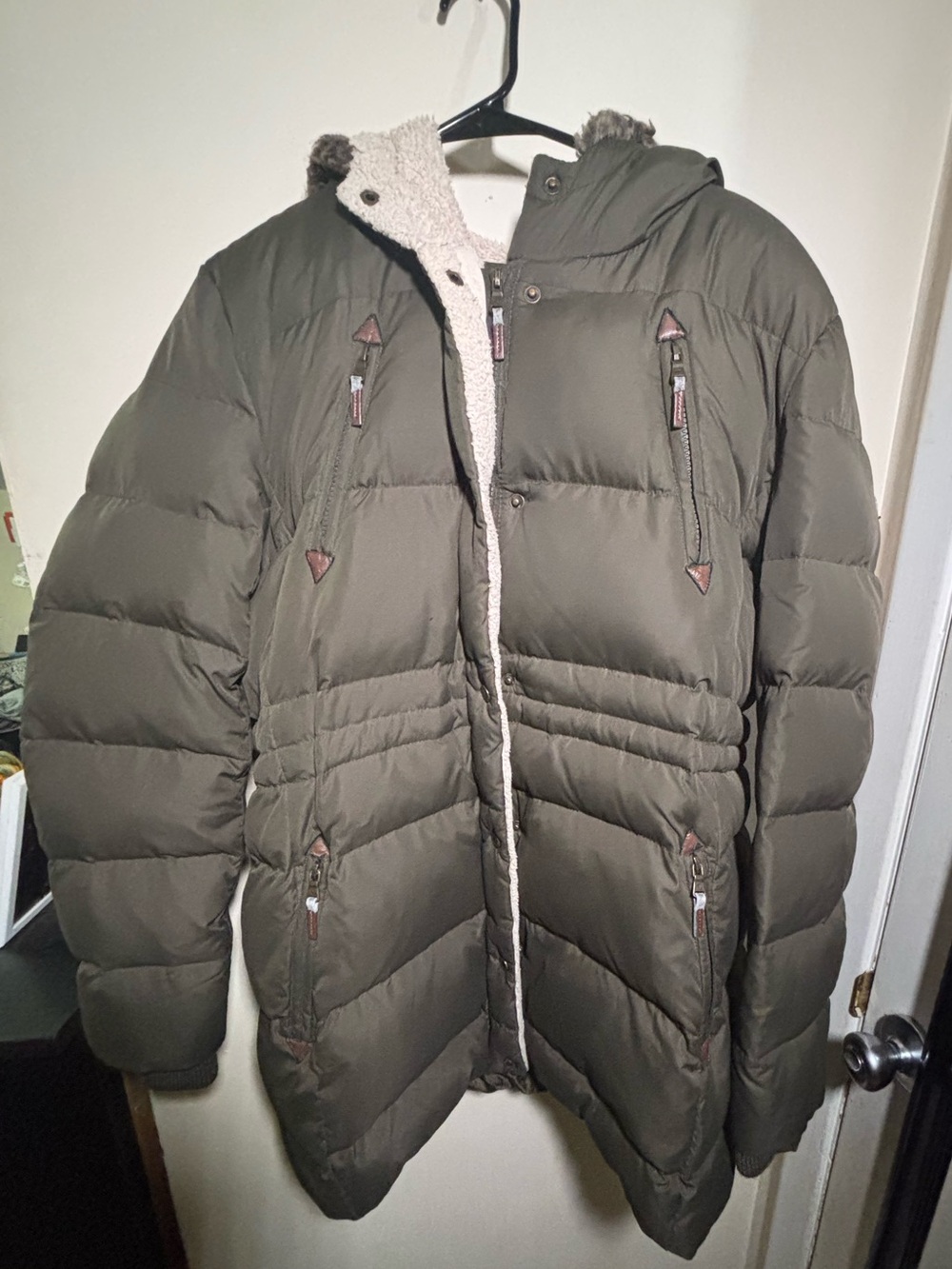 Lauren Ralph Lauren Army Green Puffer Jacket with Cream Sherpa Lining